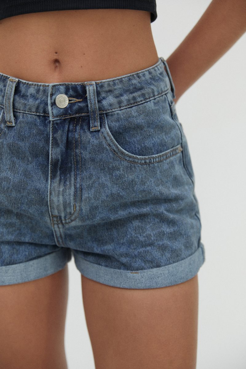 SHORT AZUL ANIMAL PRINT - TW17 - Imagen 2