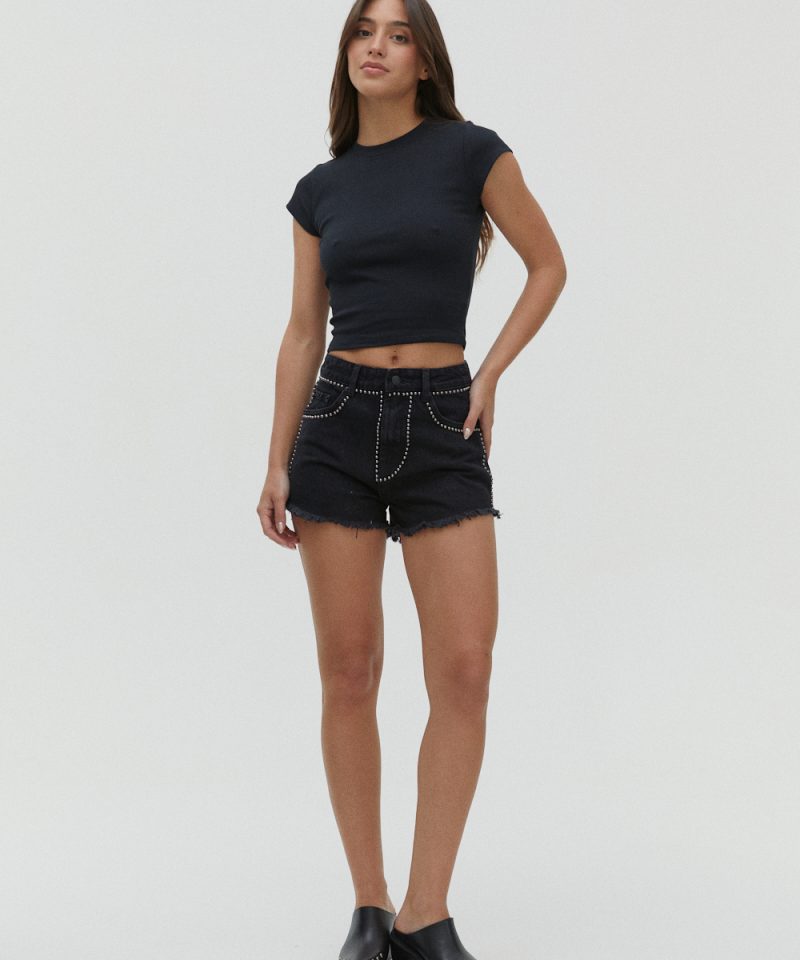 SHORT NEGRO TACHAS - TW7