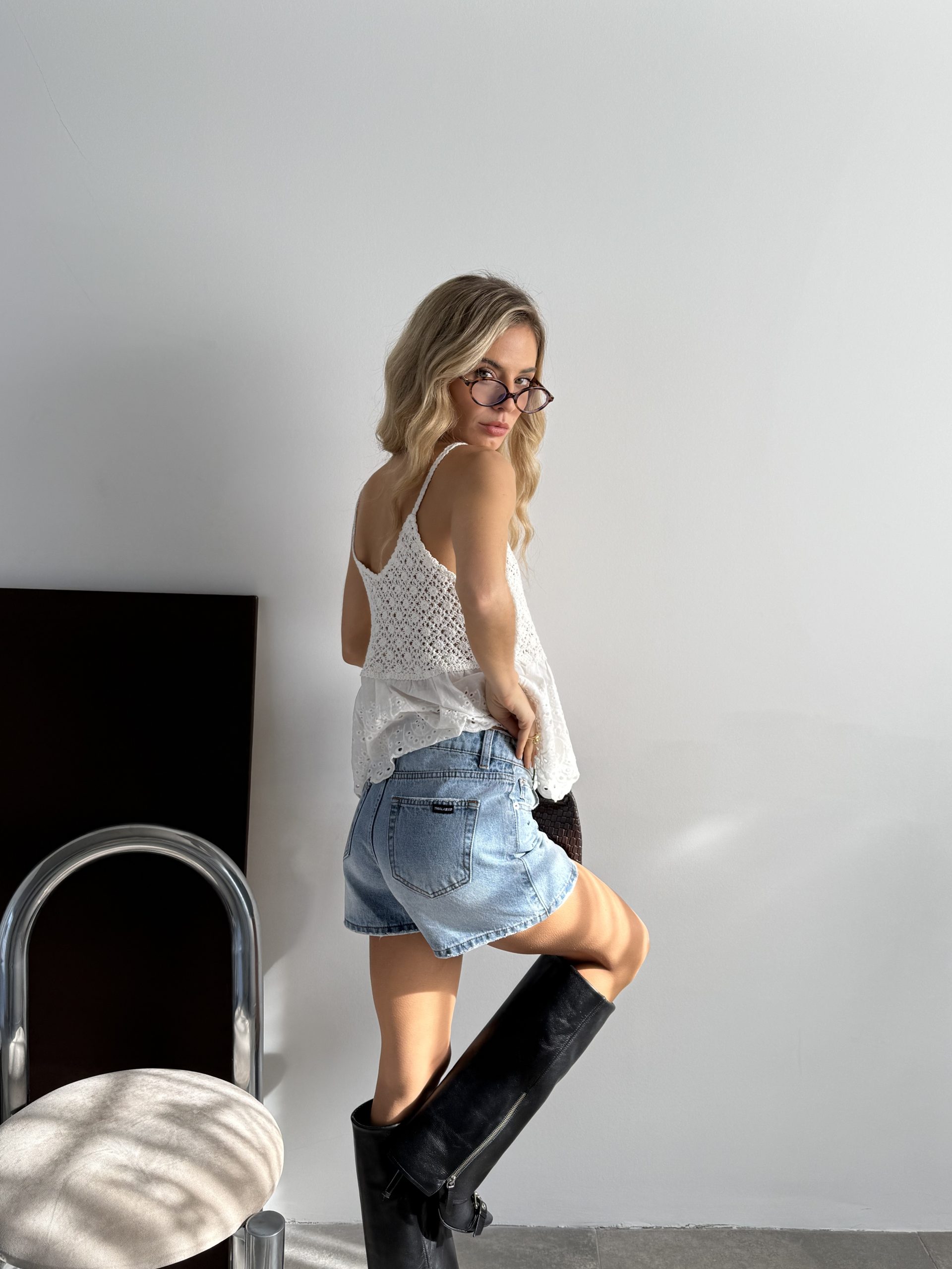 SHORT CELESTE DOBLE STRASS - GU5 - Imagen 2