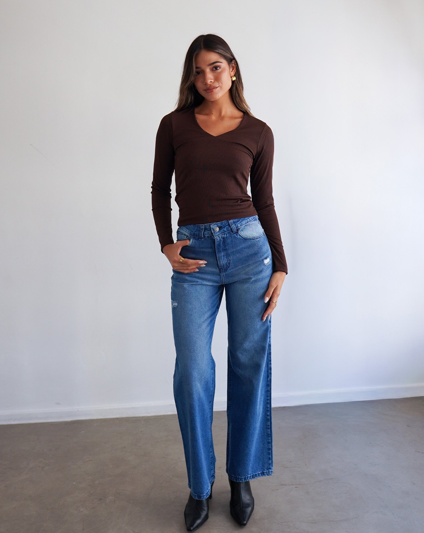 WIDE LEG WEST