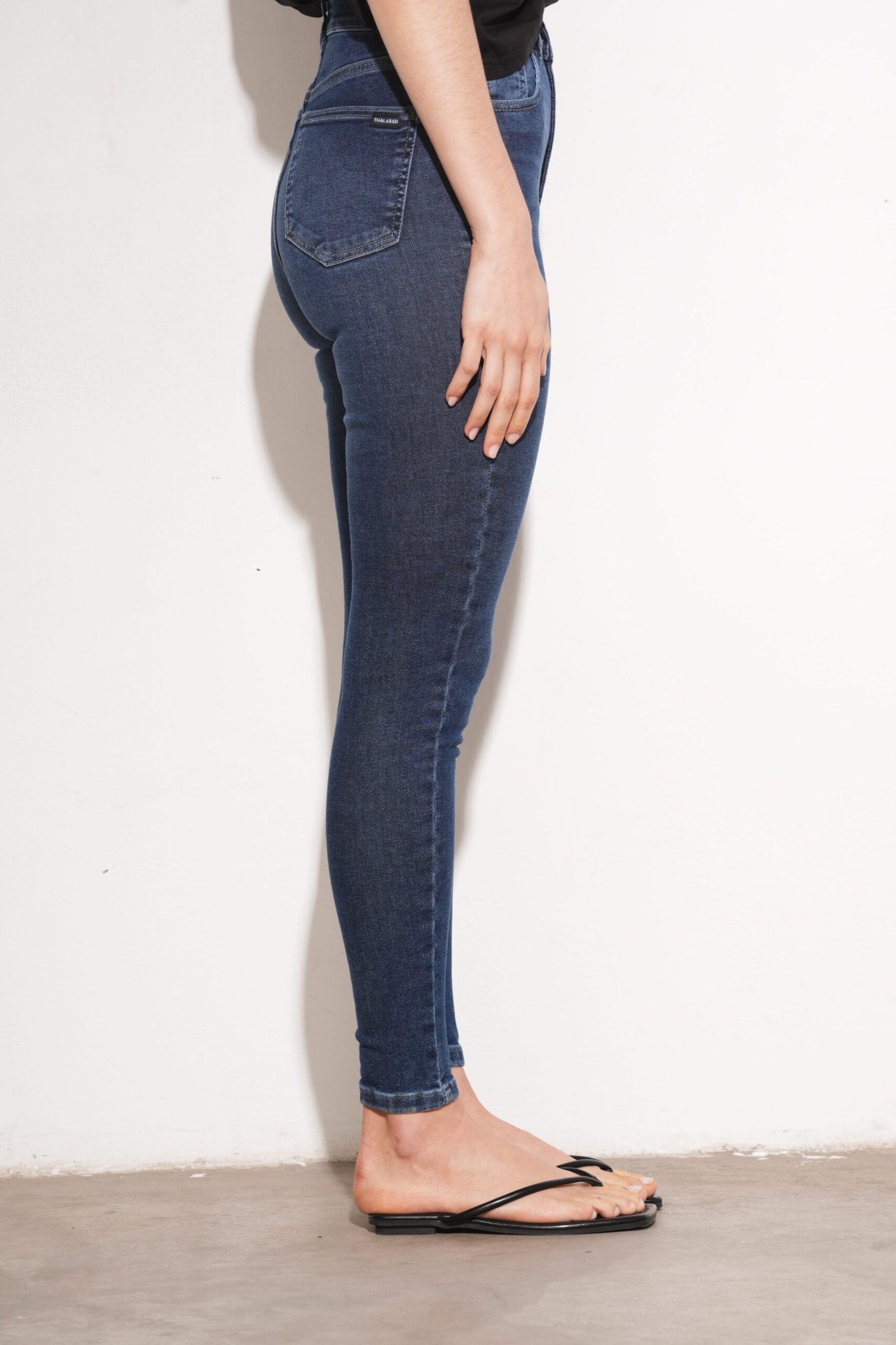 JEAN TINA - Imagen 4