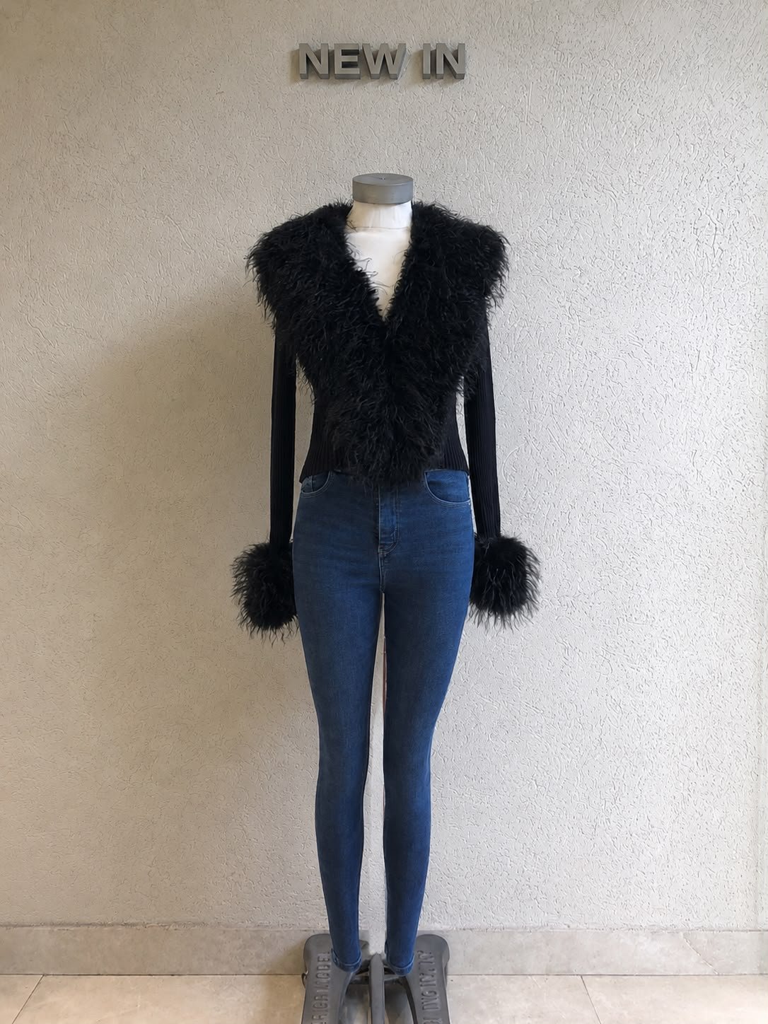 JEAN TINA