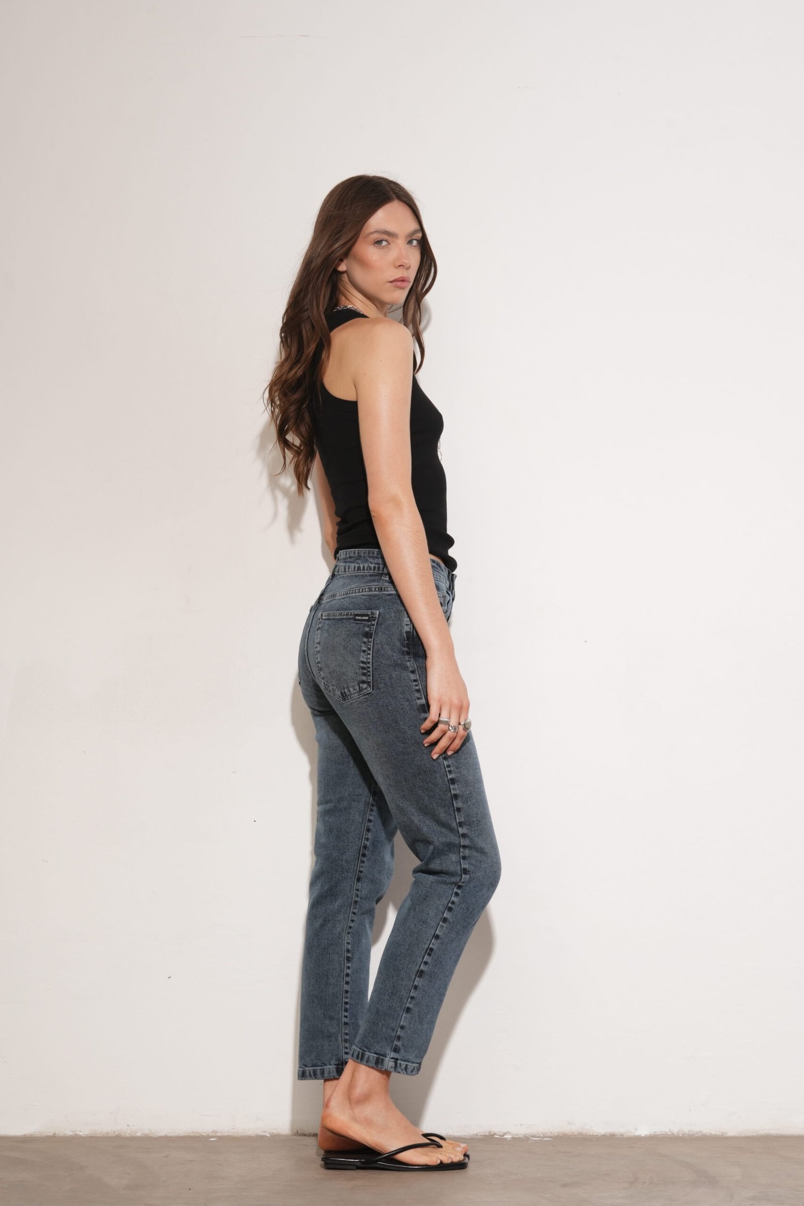 MOM NORA - Imagen 2